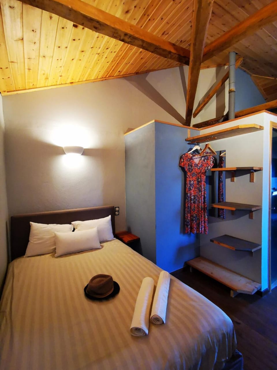 Traditional stone guesthouse House in Magnesia Prefecture, Greece