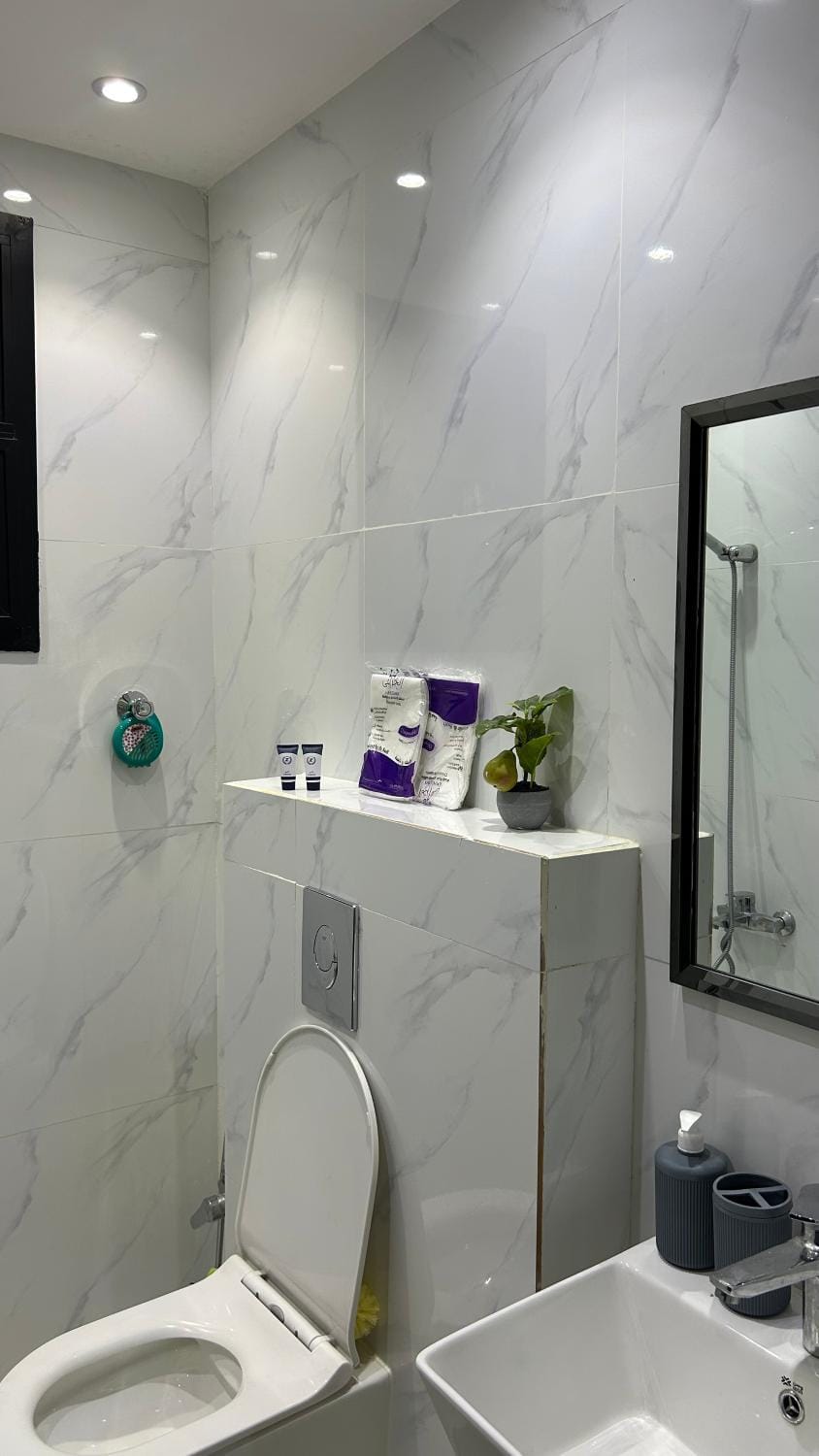 Modern & Close to Airport Apartment مسكن عصري بالقرب من المطار غرفة و صالة Apartment in Riyadh