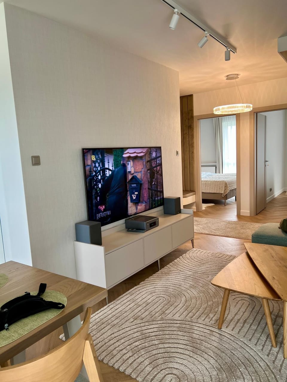 Communal lounge/ TV room, TV and multimedia, Living room, Seating area, Evening entertainment