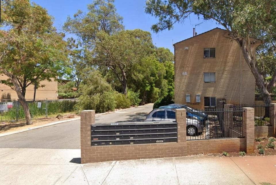 Property building, Day, Street view