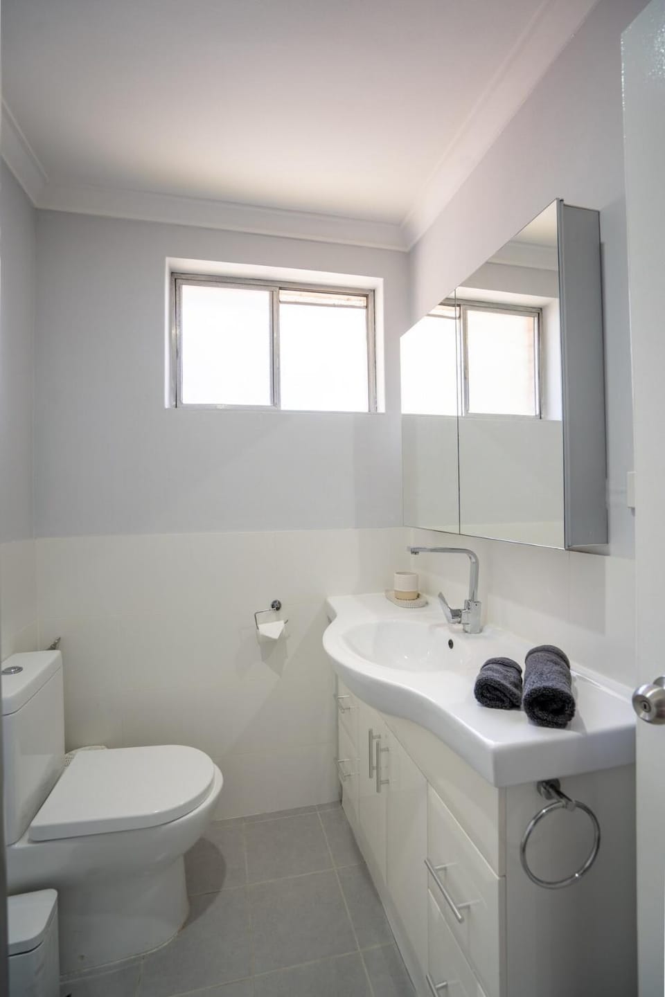 Shower, Toilet, Bathroom, hair dryier, towels