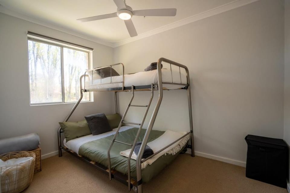 Photo of the whole room, Bedroom, bunk bed