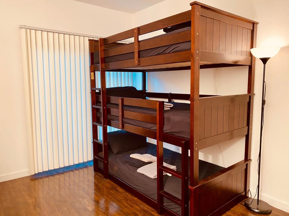 bunk bed