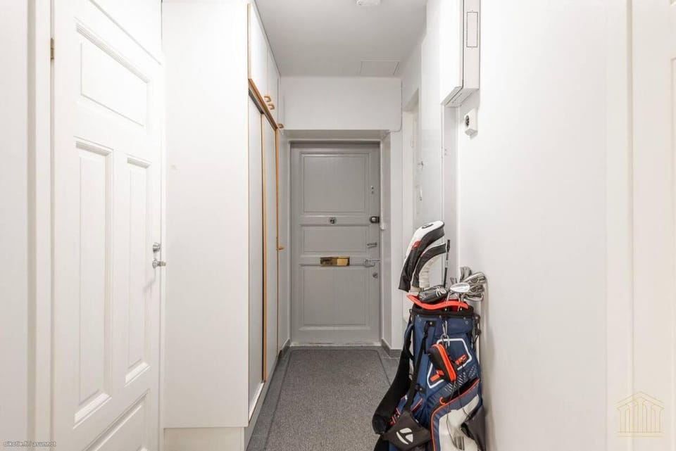 Super Central Work & Game Hub Apartment in Turku