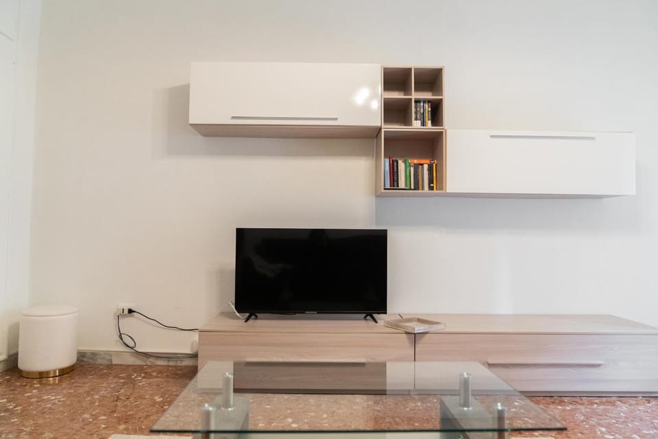 Communal lounge/ TV room, TV and multimedia, Evening entertainment