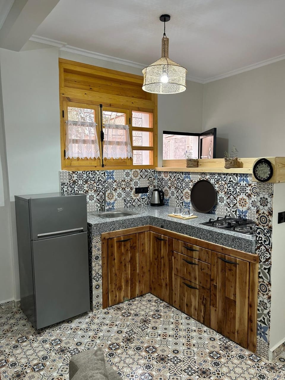 Kitchen or kitchenette, stove