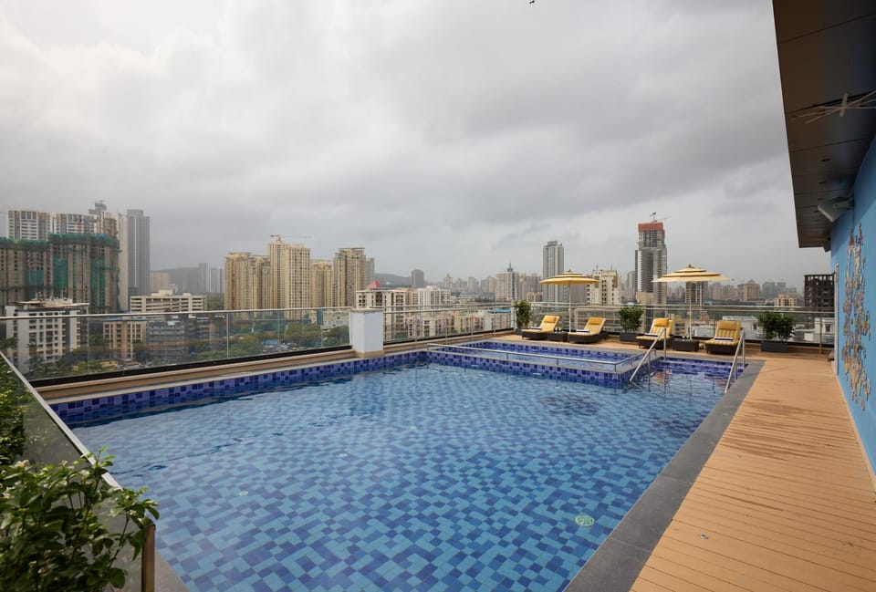 Property building, Day, City view, Pool view, Swimming pool, Breakfast, sunbed