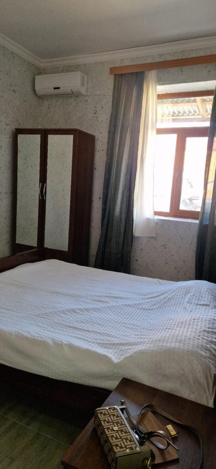 Bed, Photo of the whole room, Bedroom, air conditioner