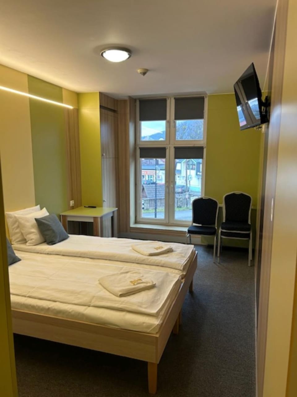 TV and multimedia, Photo of the whole room, towels