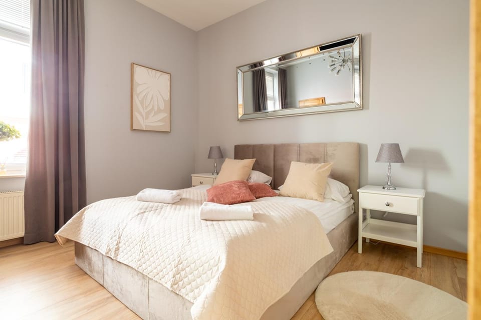 Bed, Photo of the whole room, Bedroom, towels, wardrobe