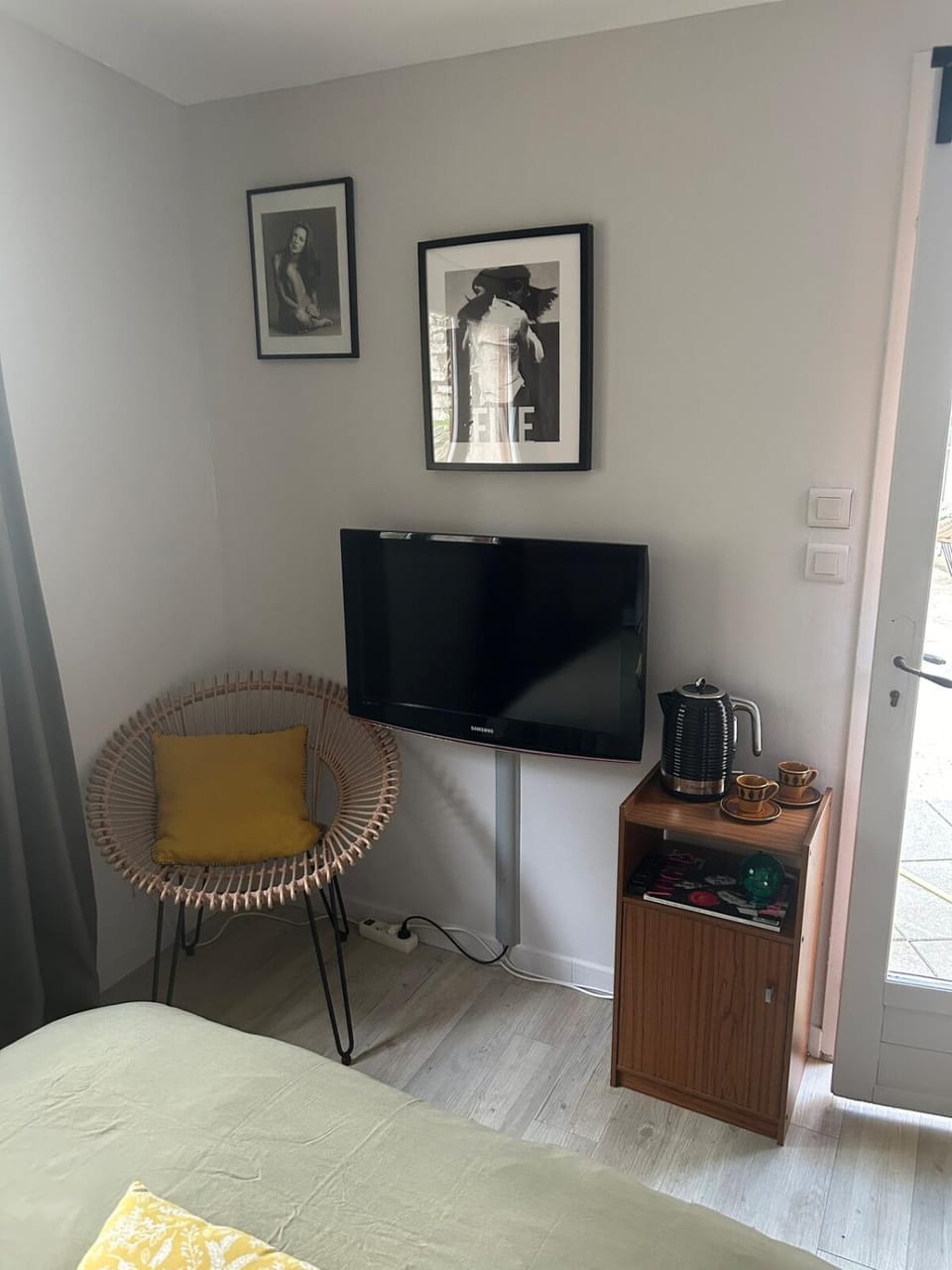 Chambre indépendante Les Chênes Apartment in Villeneuve-lès-Avignon