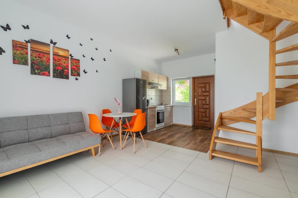 Kitchen or kitchenette, Living room, Seating area