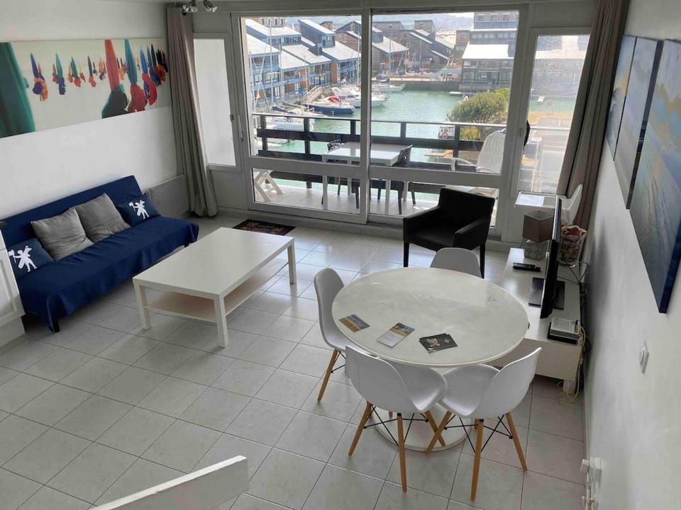 Deauville Marina Cosy F3, bord de mer, terrasse exposée sud-ouest Apartment in Deauville
