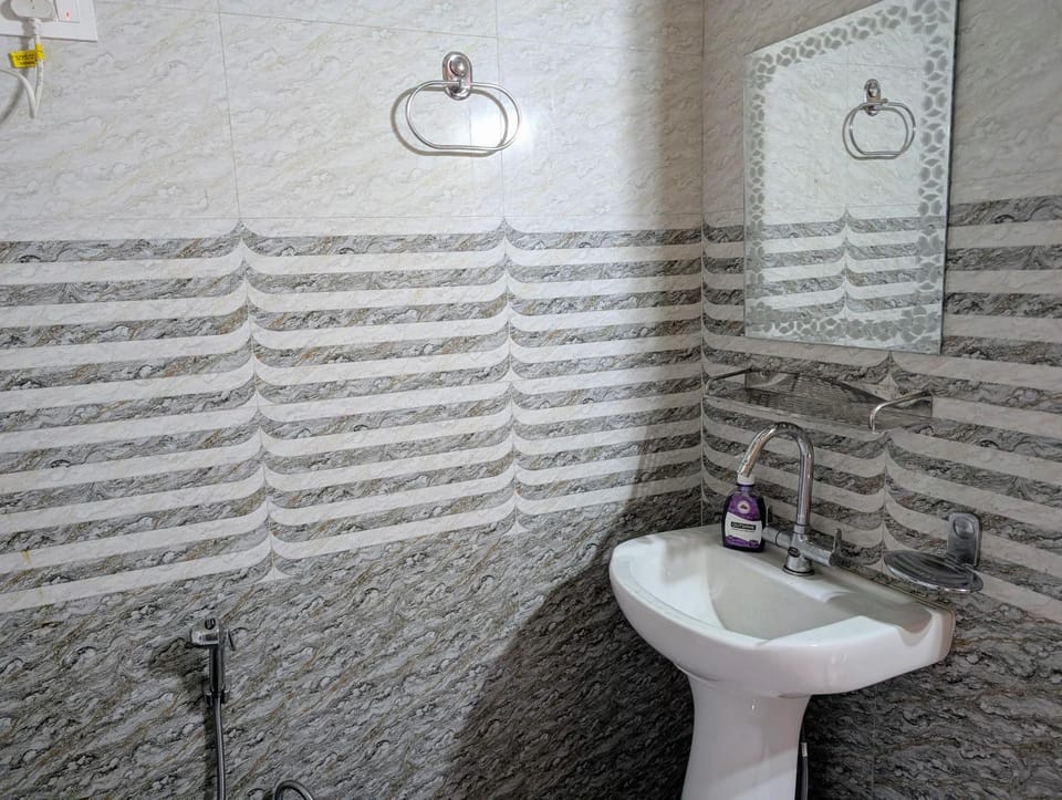 Omaxe Hazratganj- Healing Staytion- Lucknow Apartment in Lucknow
