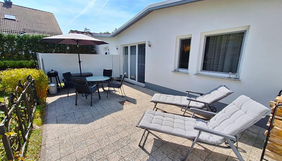 Anna Whg1 Brinkmannhaus 4-Sterne - praktisch fast am Strand, Terrasse, Grill Apartment in Heringsdorf