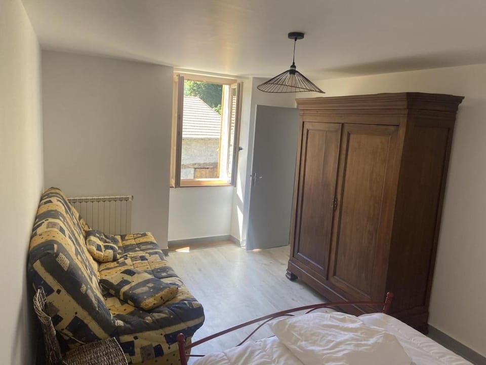 Gite Chez Charles House in Nouvelle-Aquitaine