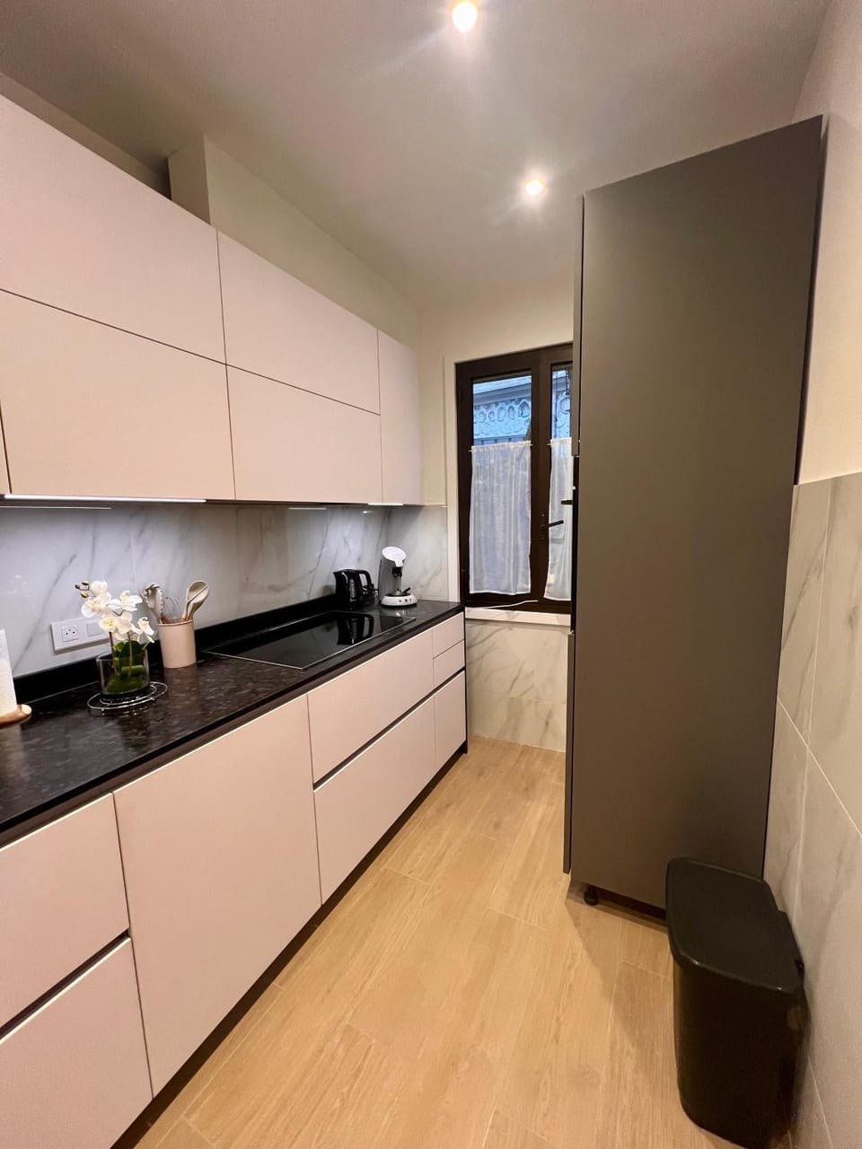 Charmant appartement pour 2 à 4 personnes 3 minutes de Monaco à pieds Apartment in Monaco