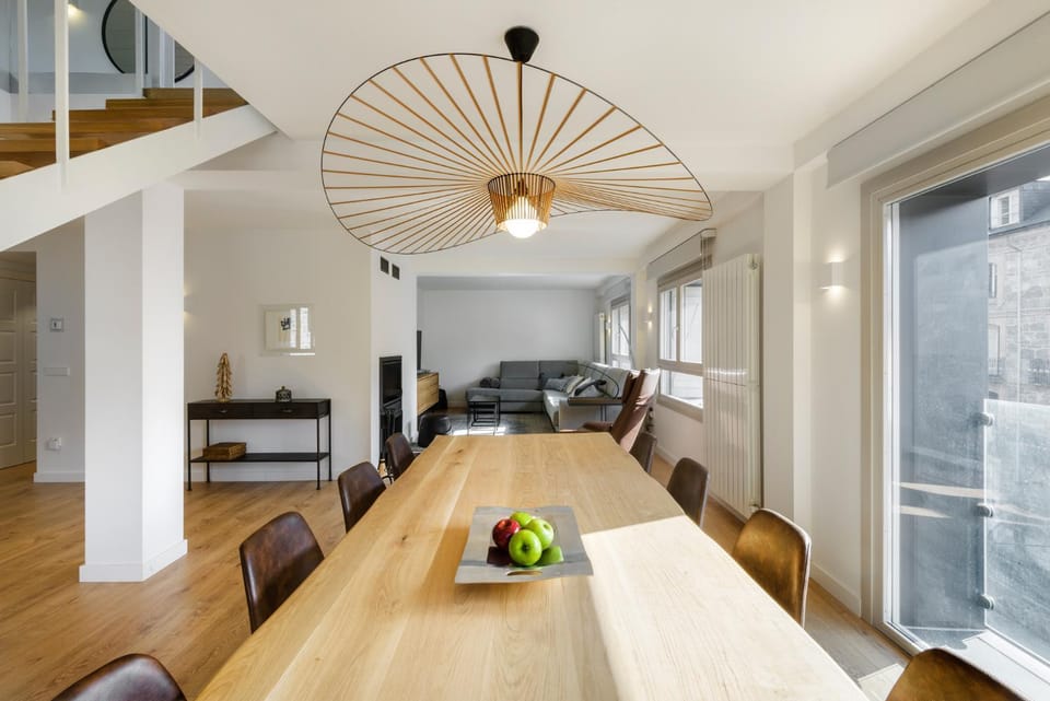Living room, Seating area, Dining area
