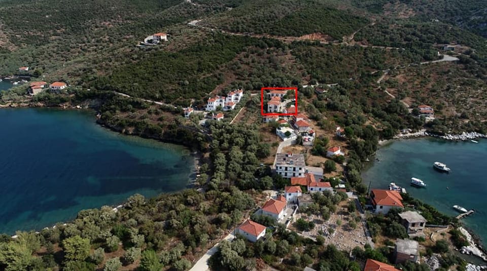 Property building, Bird's eye view, Location
