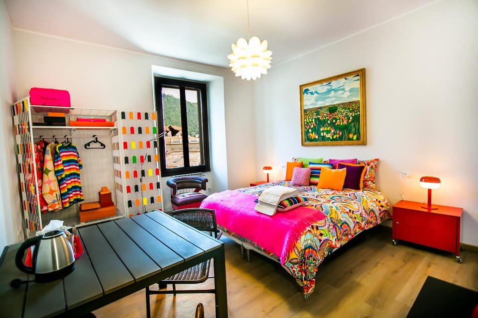 Bed, Photo of the whole room