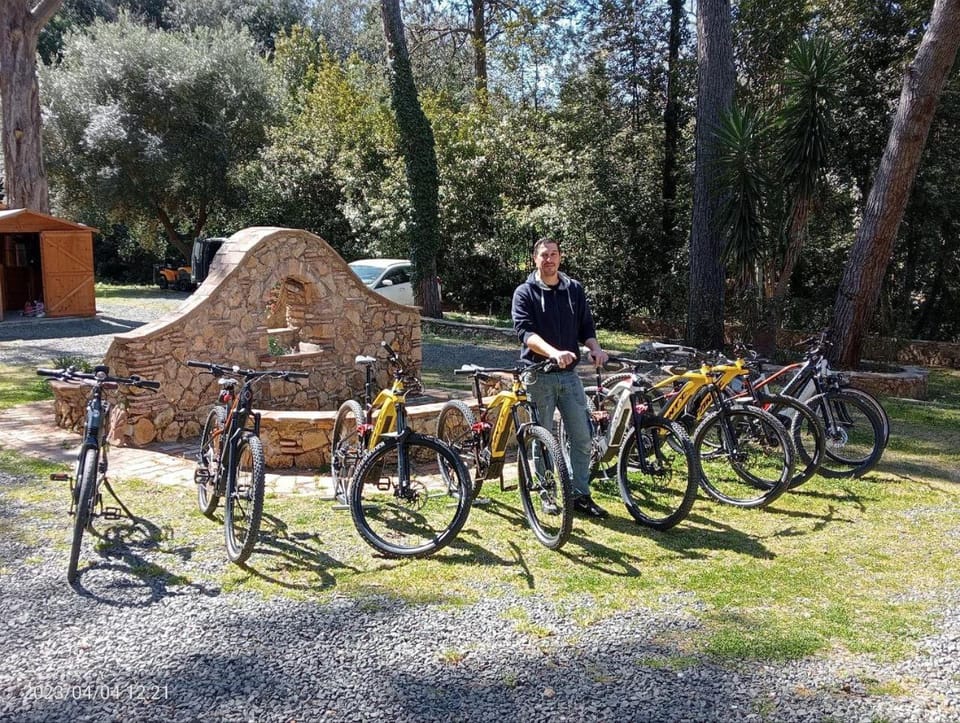 Podere San Filippo B&B-Apartment-Pet Friendly-Rent Bike and Bike Friendly Bed and Breakfast in Tuscany