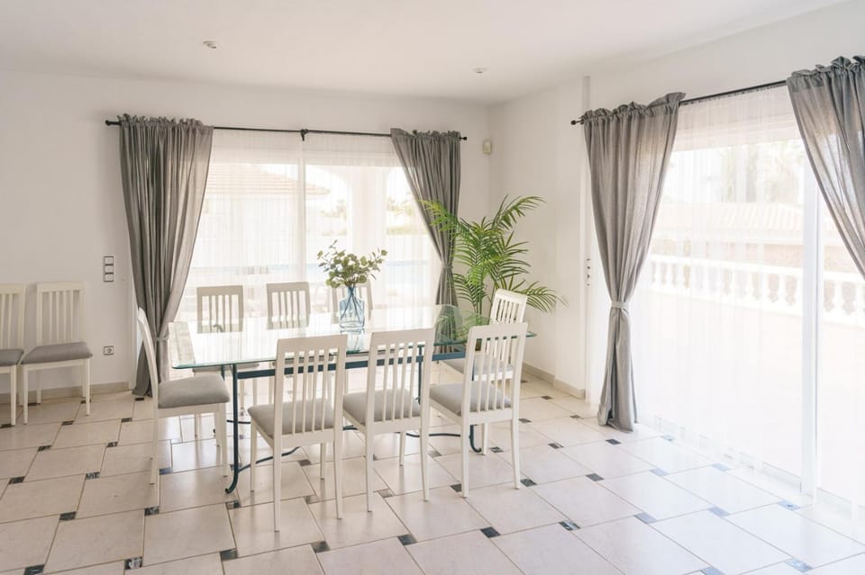 Vila Tenerife Golf Adeje Villa in Canary Islands