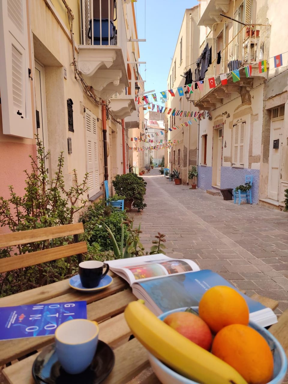 Property building, Day, Neighbourhood, City view, Street view, Location