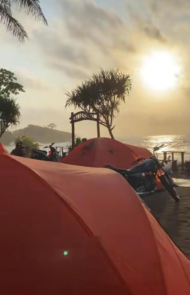 Sewa tenda madasari guide camp Luxury tent in West Java