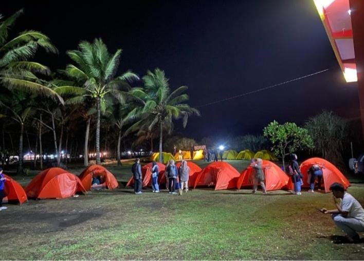 Sewa tenda madasari guide camp Luxury tent in West Java