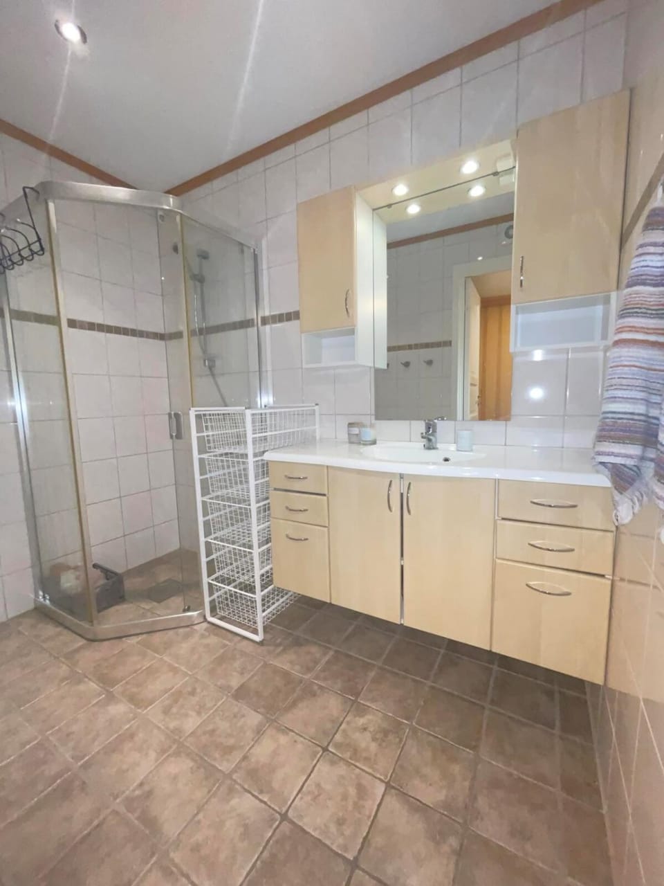 Modern semi-detached house with free parking Apartment in Lillehammer