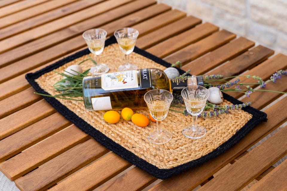 VILA SENTIO MARE-Apartments Livaić Željko Apartment in Tisno