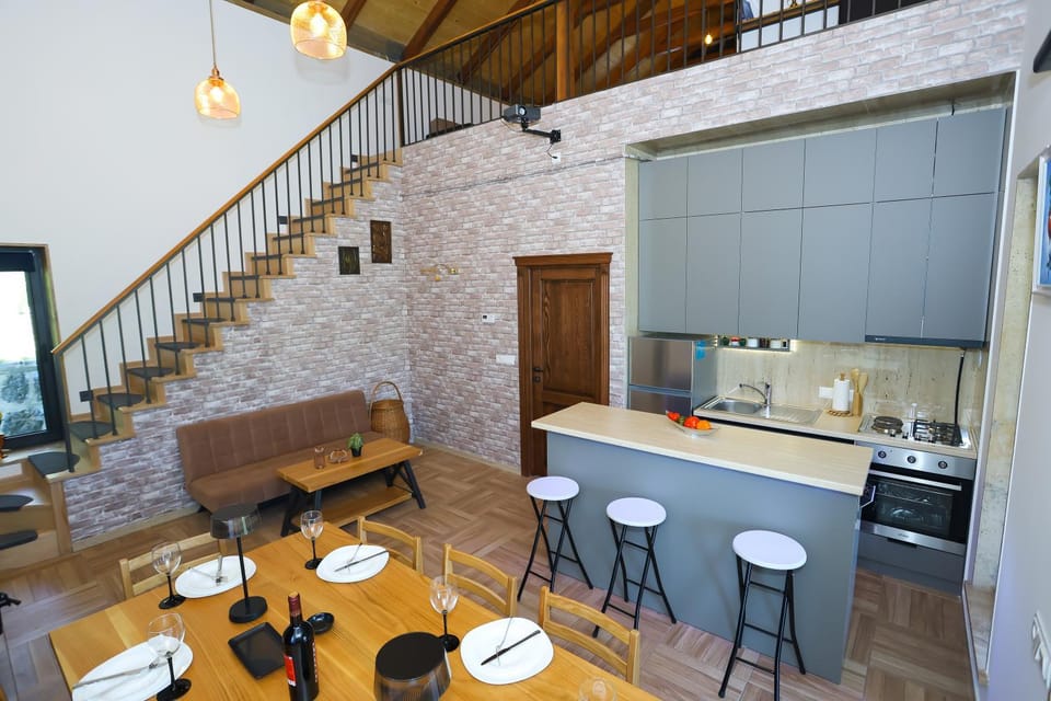 Kitchen or kitchenette, Living room, Seating area
