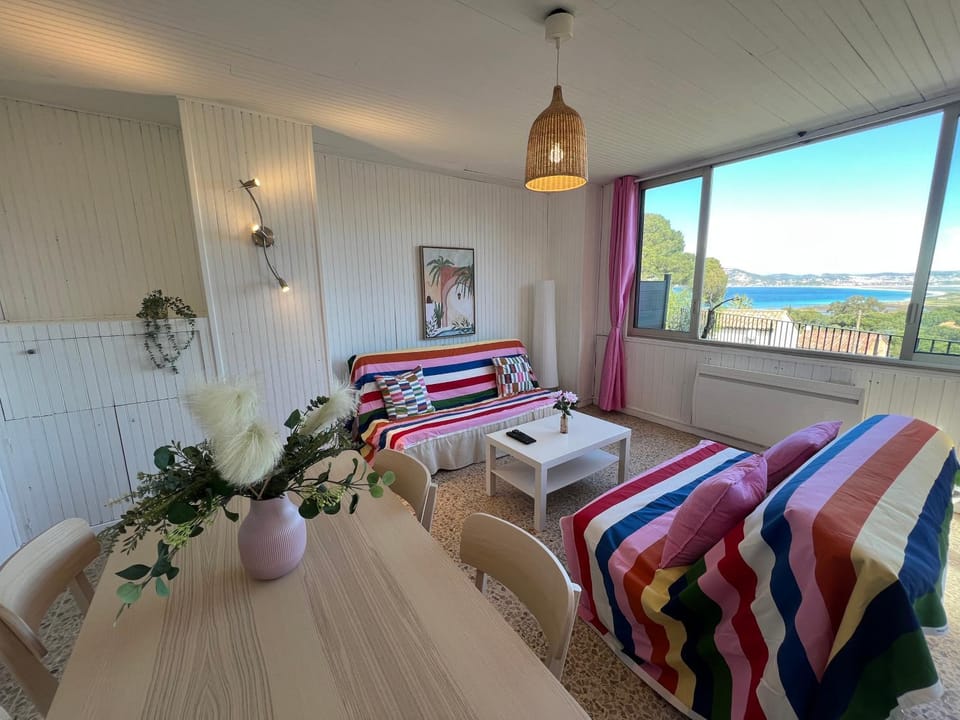 Between Land and Sea Apartment in Hyères