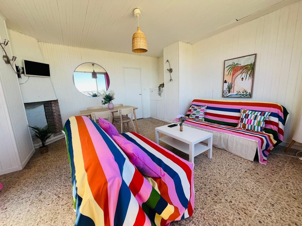 Between Land and Sea Apartment in Hyères
