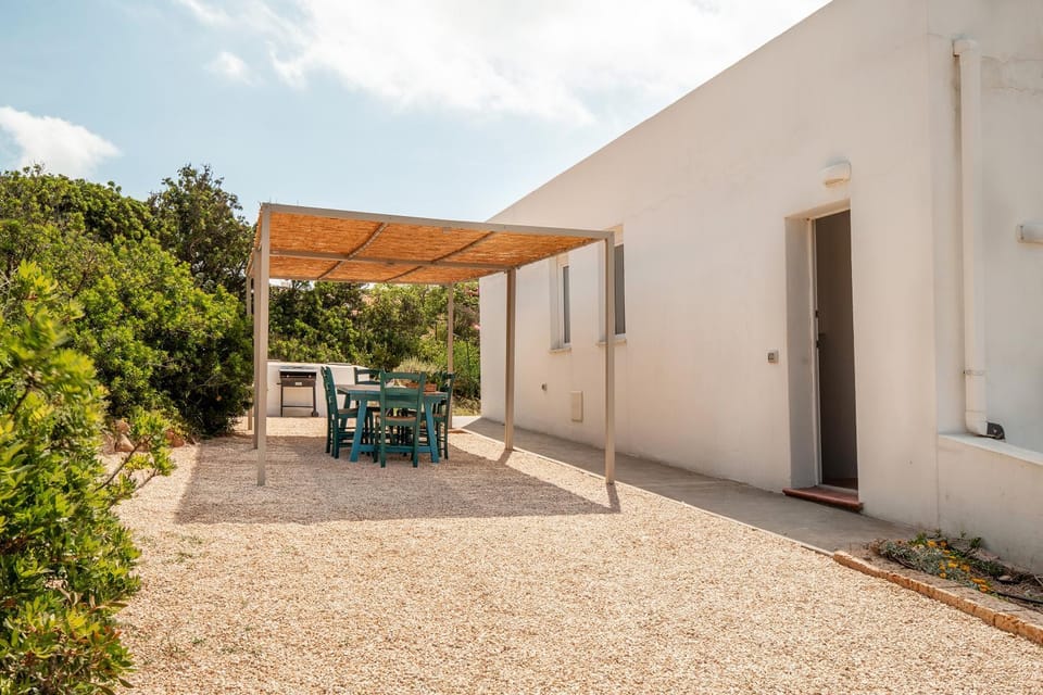 Property building, BBQ facilities, Dining area