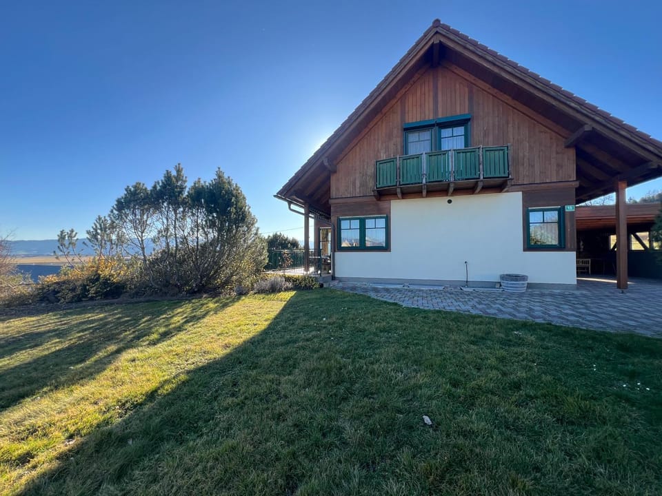 Haus am Ring Villa in Spielberg