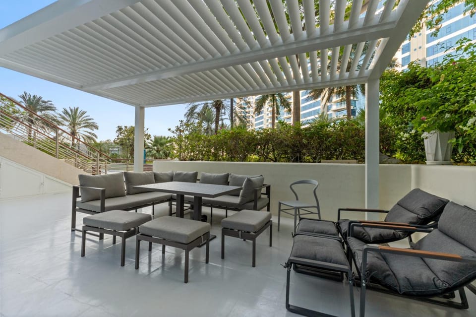 Seating area, Garden view
