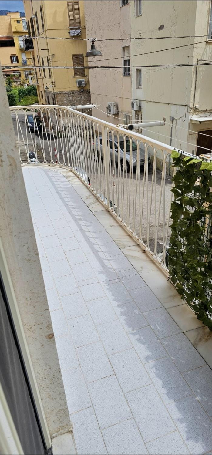 Property building, Balcony/Terrace