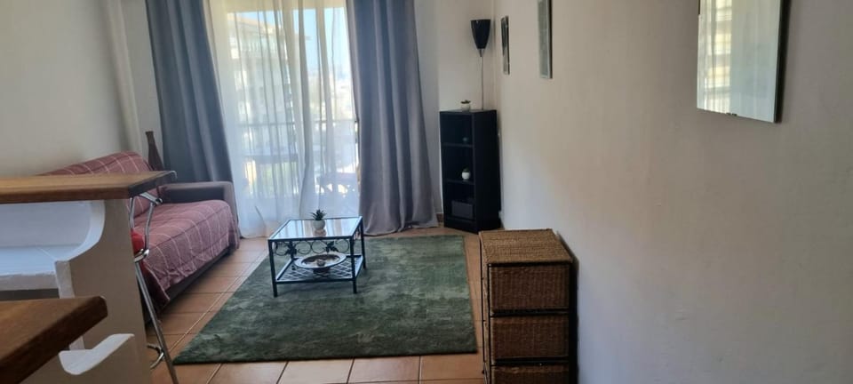 Sea view, balcony, private parking Apartment in Calvi