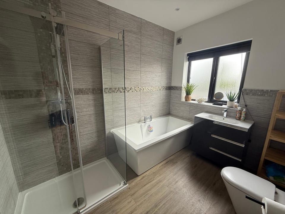 Shower, Bathroom, Bath