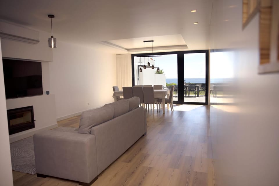 Living room, Sea view, fireplace