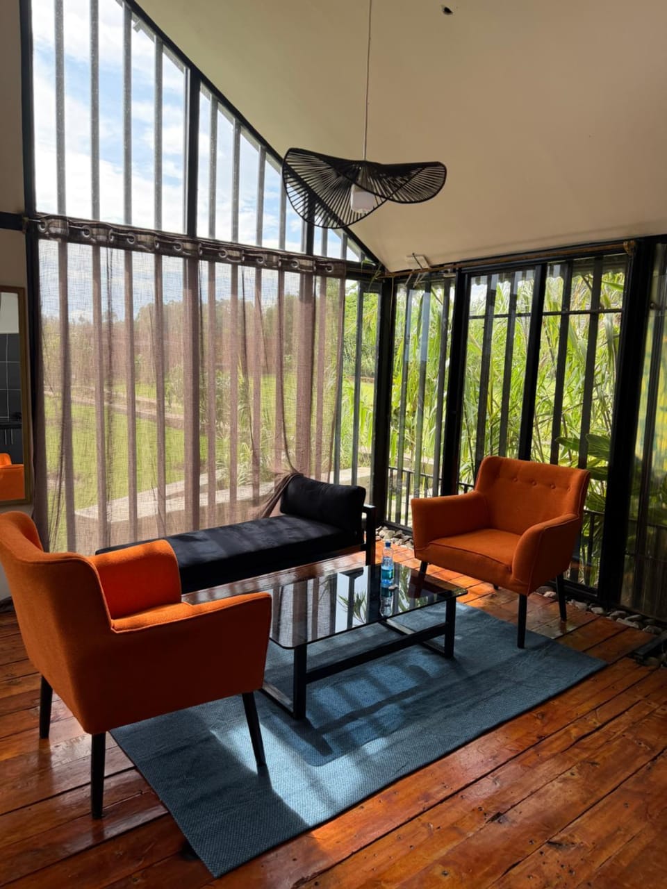 Seating area