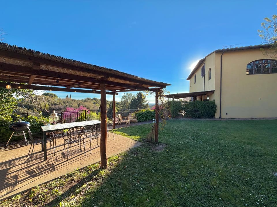 Casa Belvedere - private garden, 6pax House in Tuscany