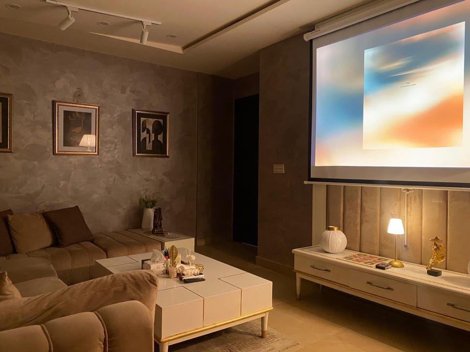 Communal lounge/ TV room, TV and multimedia