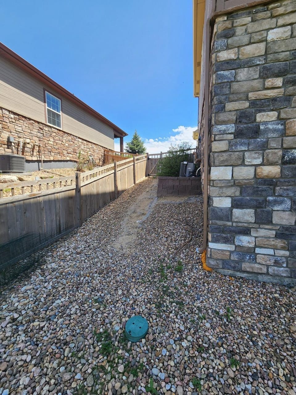 Entire Basement with private Entrance within walking distance from the Gaylord hotel Bed and Breakfast in Commerce City
