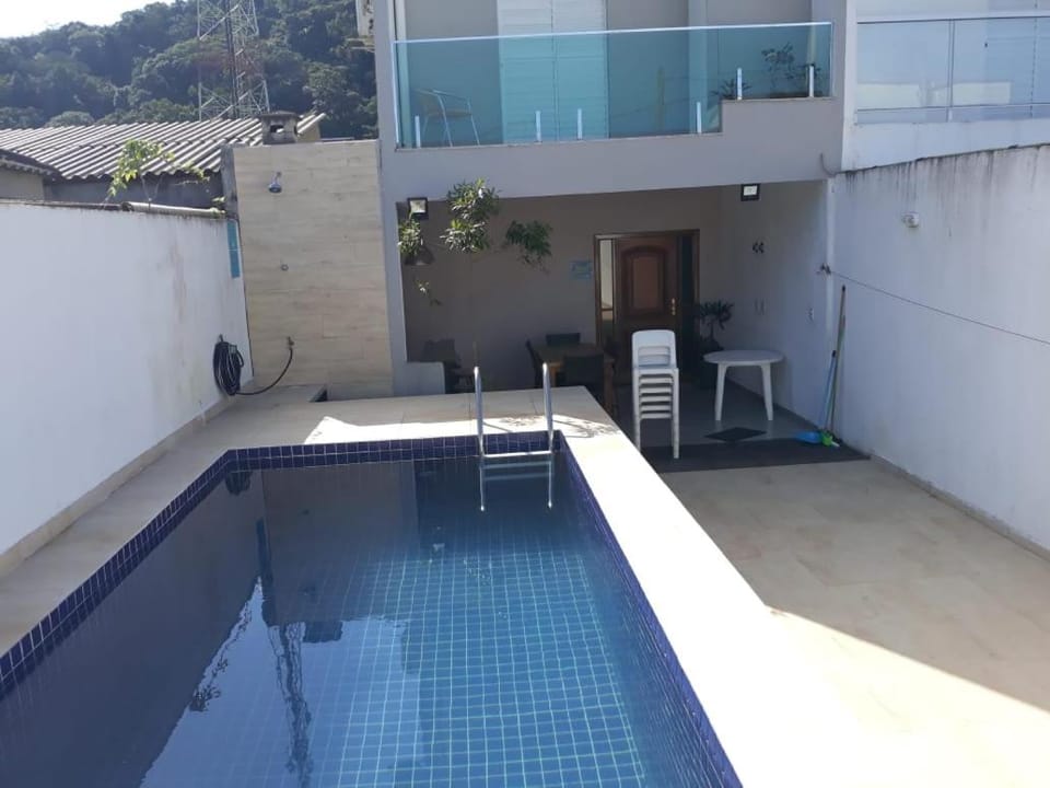 Casa no Guarujá Rua Uruçu 130 Casa 1 House in State of São Paulo