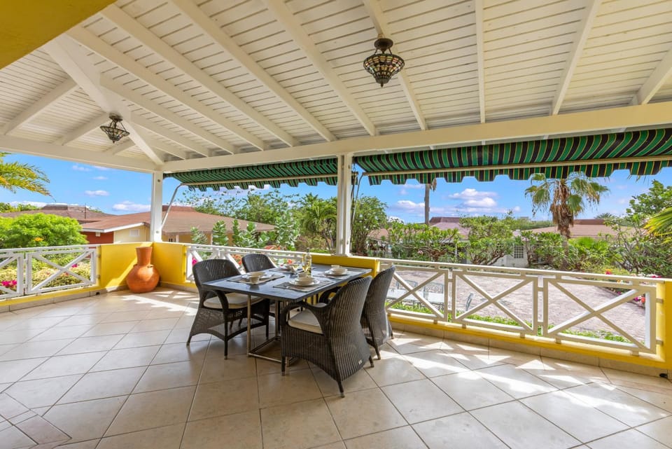 Balcony/Terrace, Dining area