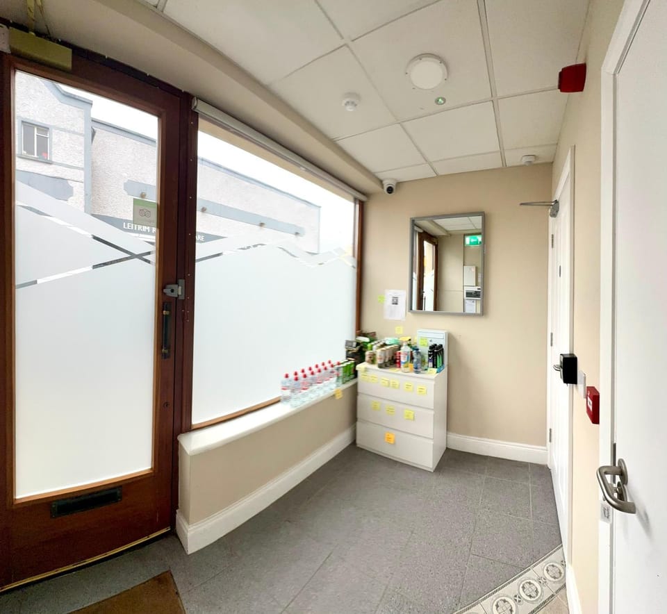 Ambassador House - Central Accommodation with own Private Outdoor Space House in Leitrim, Co. Leitrim, Ireland