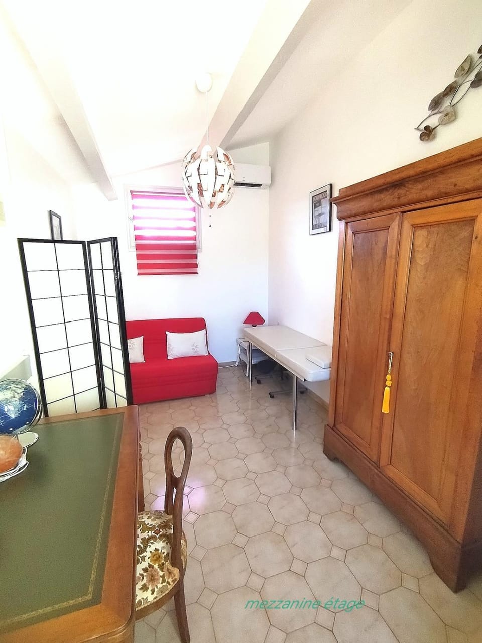 Seating area