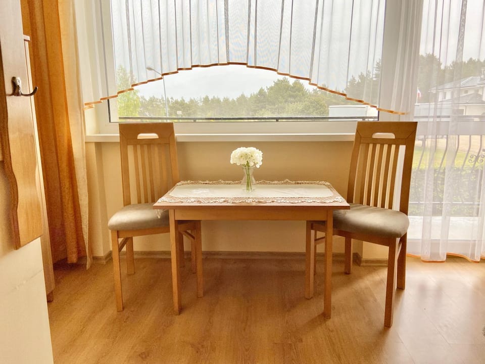 View (from property/room), Balcony/Terrace, Seating area, furniture